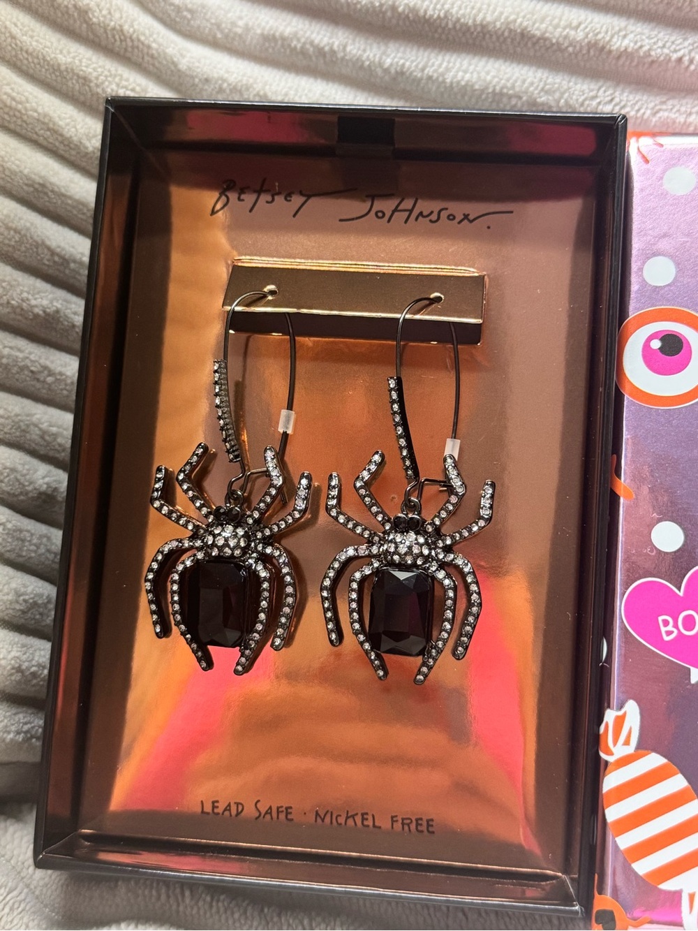 NIB Betsey Johnson Halloween Black Gem Spider Shepherds Hook Earrings
